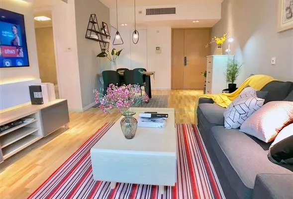 Rm 9E No 1 Eight Park Avenue(2)