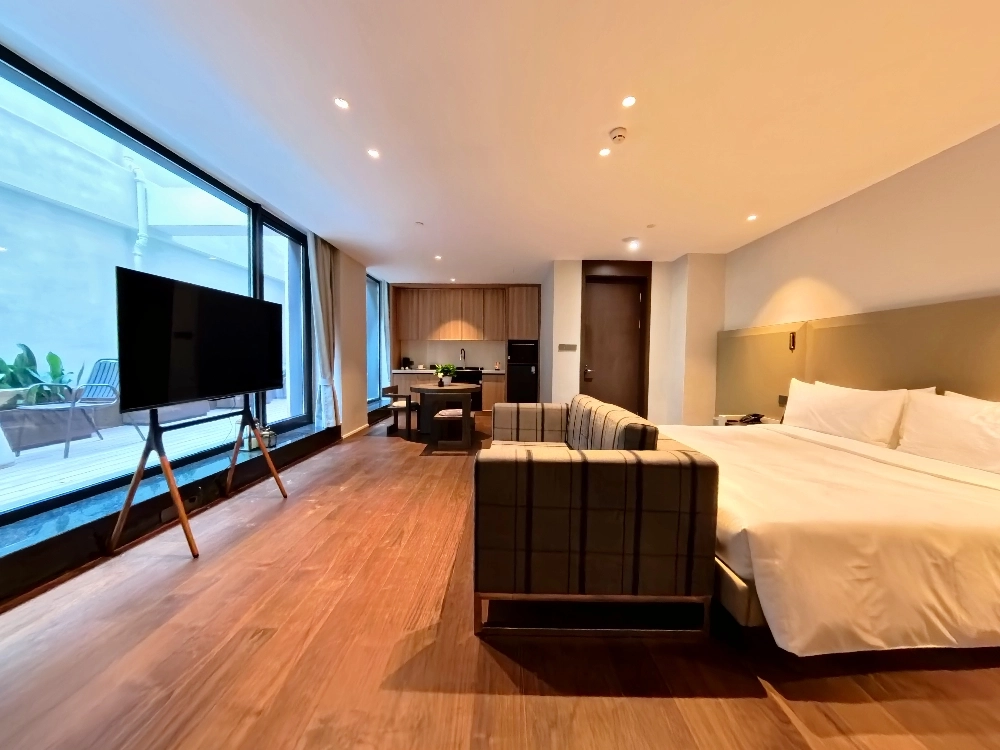 Rm B101 InterContinental Shanghai Jing'an Serviced Apt