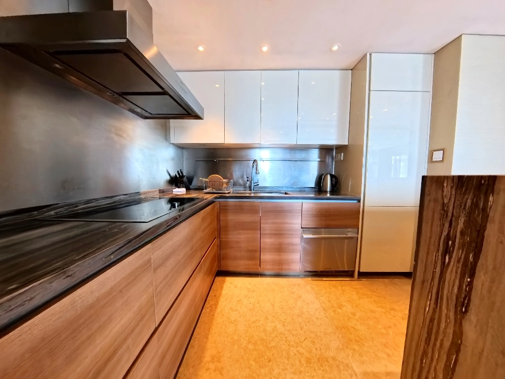 Sky Mansion 2-bdr Suite IFC Residence(10)
