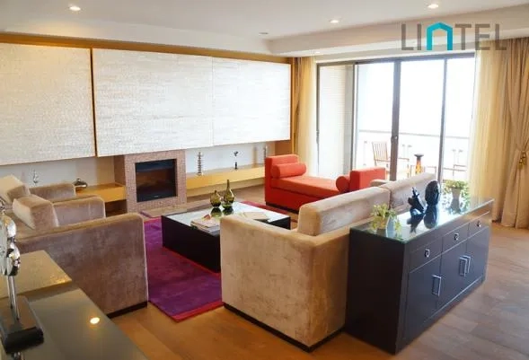 Small 4-bdr Unit Central Residence II