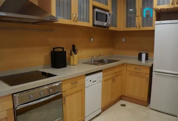 Smaller 2-bdr Suite Tomorrow Square(4)