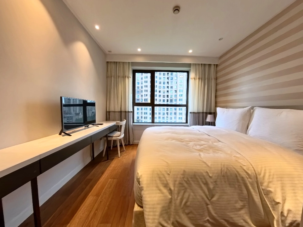 Standard 2+1 Unit Lanson Place Parkside Serviced Suites(8)