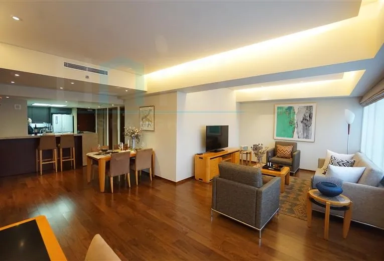 Standard 2-Bdr B Unit Shanghai Center(2)