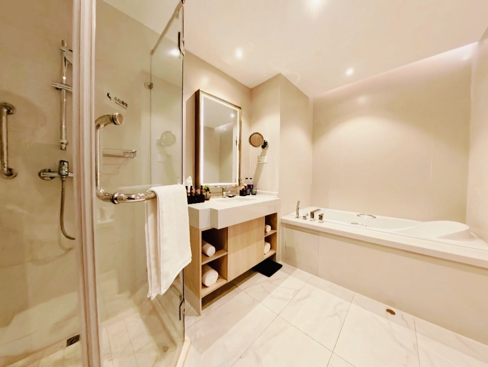 Standard 2-bdr Deluxe Sincere Residence(7)