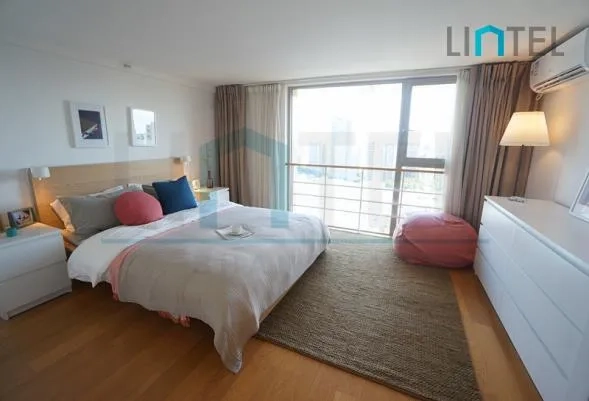 Standard 2-bdr Loft More Residence Nanyangjing(4)