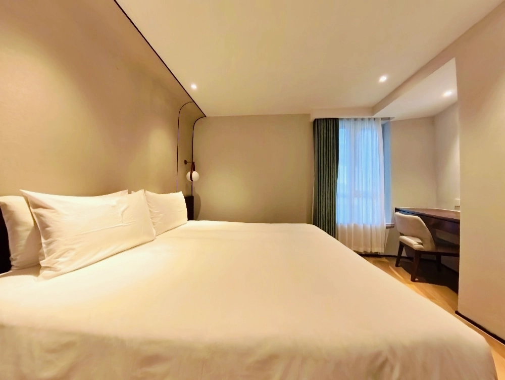 Standard 2-bdr Premium The Carossa Shanghai(8)