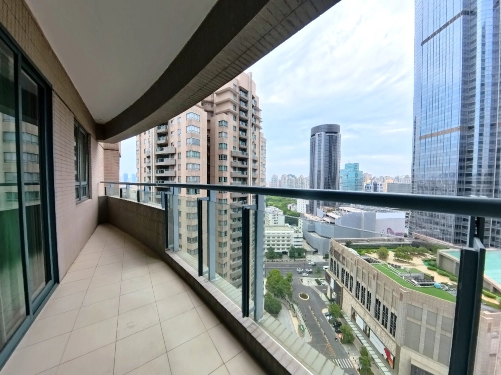 Standard 2-bdr Suite Grand Gateway Garden(2)