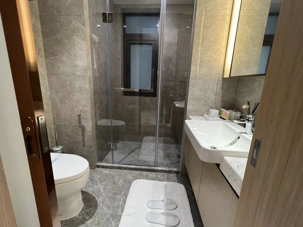 Standard 2-bdr Unit HomieHouse Service Apartment(10)