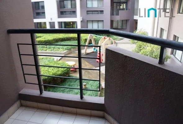 Standard 2-bdr Unit Huntington Terrace(4)