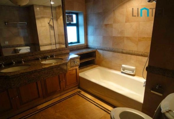 Standard 213 sqm 3-bdr Unit Royal Pavilion(8)