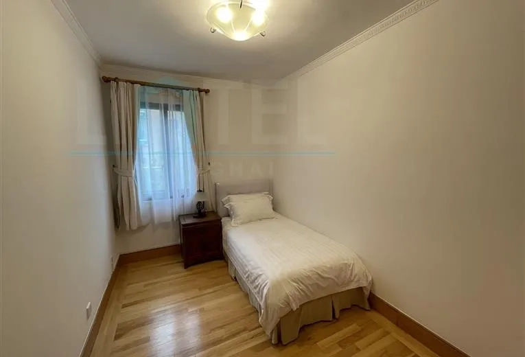Standard 3+1 Unit Windsor Court(8)