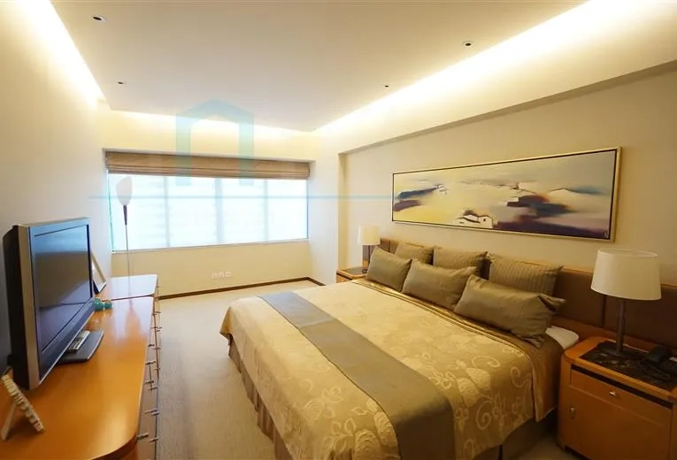 Standard 3-Bdr A Unit Shanghai Center(7)