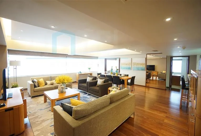 Standard 3-Bdr B Unit Shanghai Center(2)