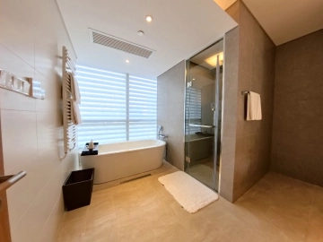 Standard 3-Bdr Unit Eacqua Residence New Bund(14)