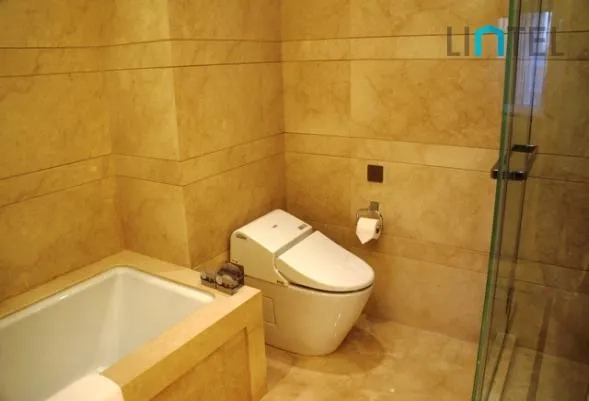 Standard 3-Bdr Unit Stanford Residences Jing'an(11)