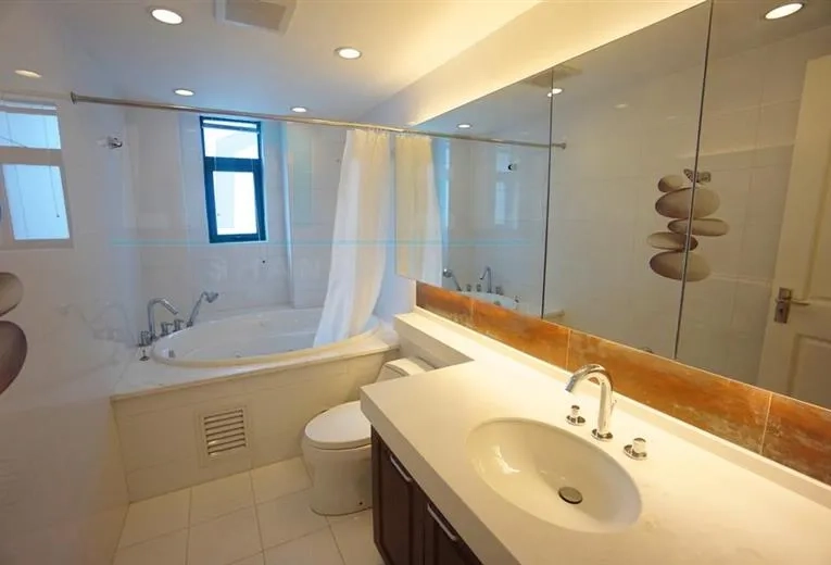Standard 3-bdr 01 Unit Villa Beau Rivage(9)