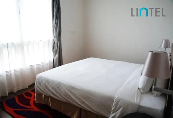 Standard 3-bdr Suite Ascott Somerset Xuhui(10)