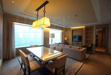 Standard 3-bdr Suite IFC Residence(2)