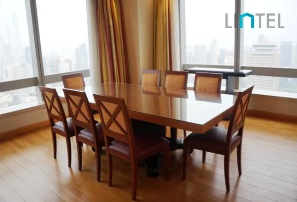Standard 3-bdr Suite Tomorrow Square(3)