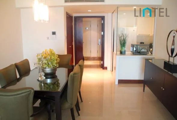 Standard 3-bdr Unit Jing'an Four Seasons(2)