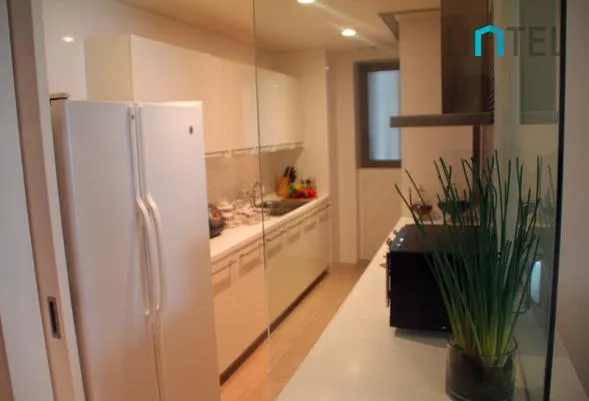 Standard 3-bdr Unit Jing'an Four Seasons(3)