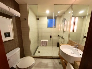 Standard 3-bdr Unit Oakwood Residence Shanghai(14)