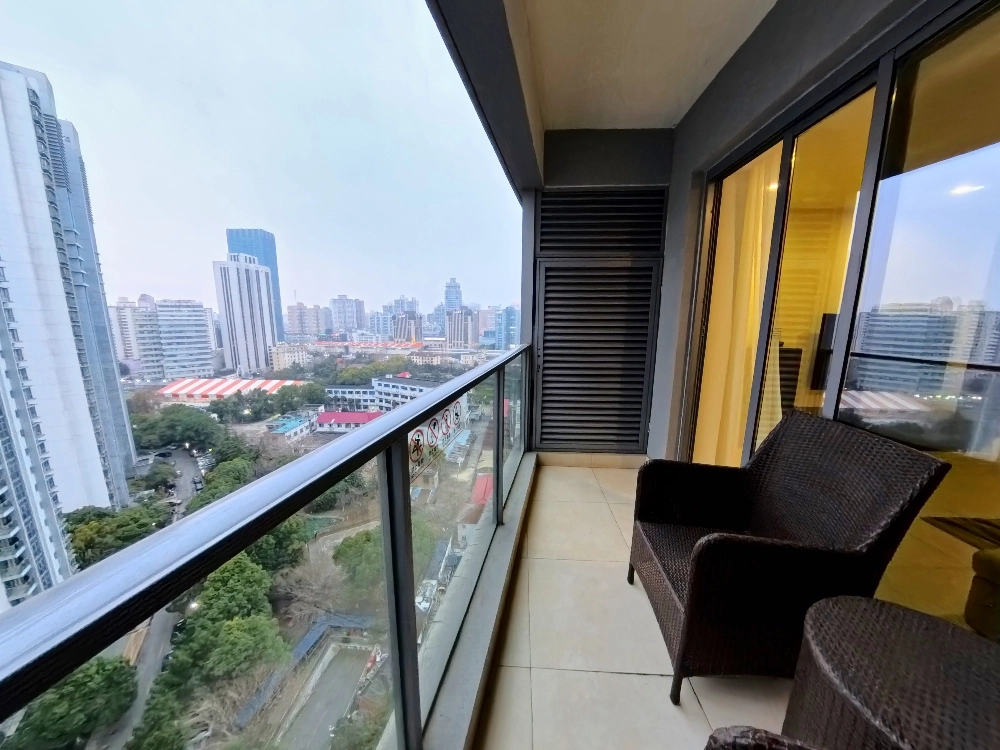 Standard 3-bdr Unit Oakwood Residence Shanghai(2)