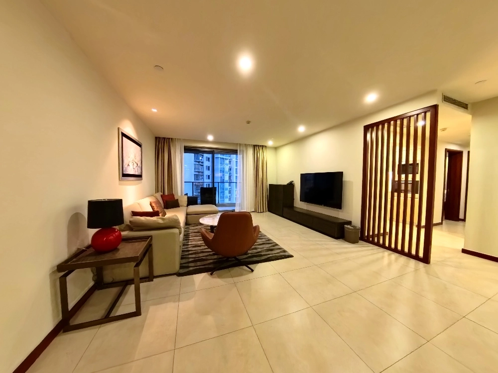 Standard 3-bdr Unit Oakwood Residence Shanghai(5)