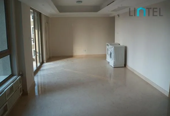 Standard 3-bdr Unit Seasons Villa Apartments(3)