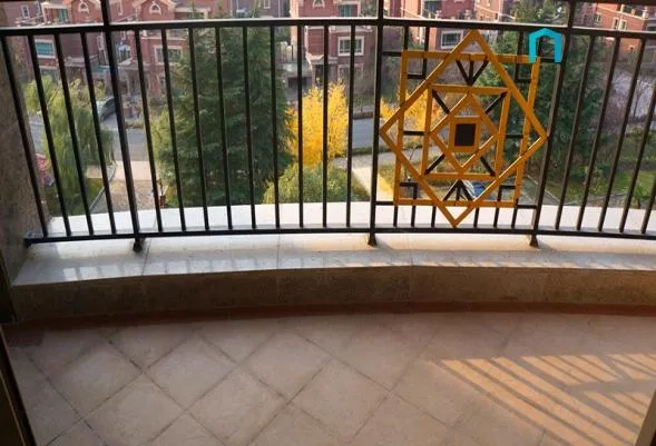 Standard 3-bdr Unit Seasons Villa Apartments(5)