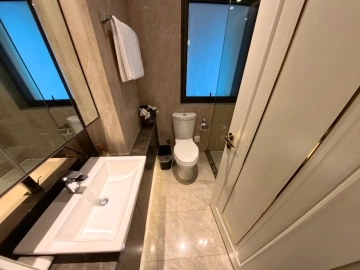 Standard 3-bdr Unit Stanford Residence Xuhui(15)
