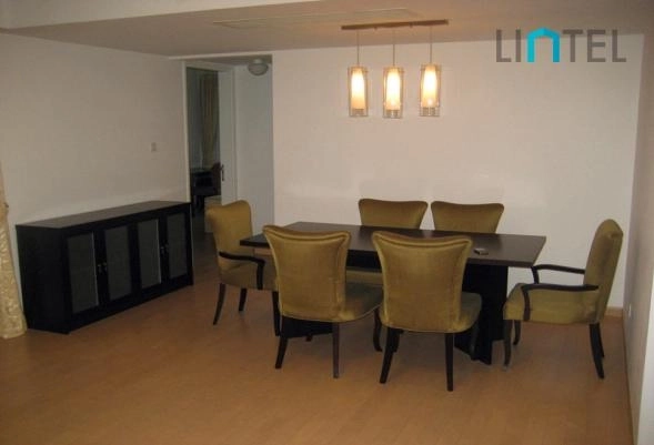 Standard 3-bdr Unit in Yopark Eight Park Avenue(7)