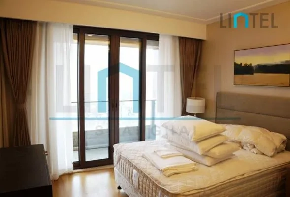 Standard 3-bdr in T16 Stanford Residences Jing'an(15)