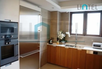 Standard 3-bdr in T16 Stanford Residences Jing'an(5)