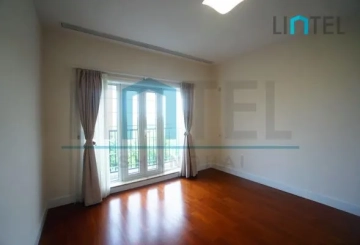 Standard 3-story Townhouse Green Court II(14)