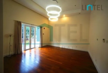 Standard 3-story Townhouse Green Court II(2)
