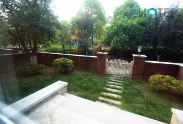 Standard 3-story Townhouse Green Court II(3)