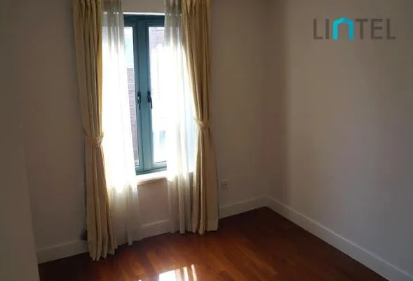 Standard 4-bdr Duplex Green Court II(9)