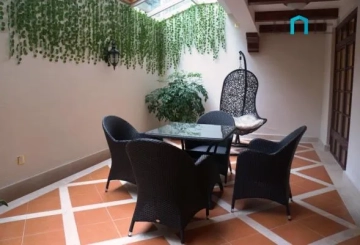 Standard 4-bdr Duplex Palacio de Madrid(7)