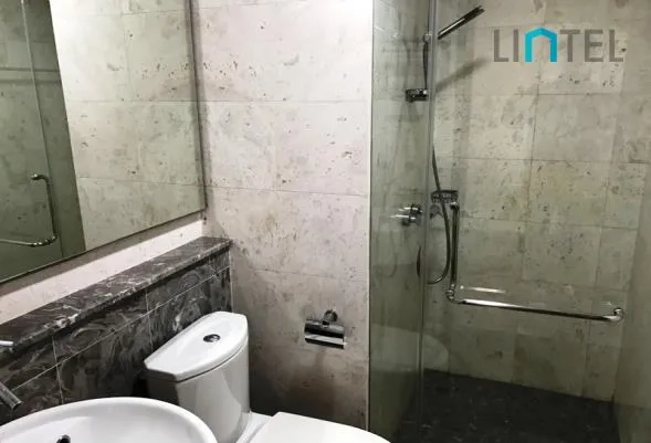 Standard 4-bdr Unit One Park Avenue(13)