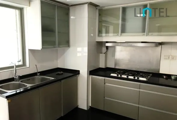 Standard 4-bdr Unit One Park Avenue(5)