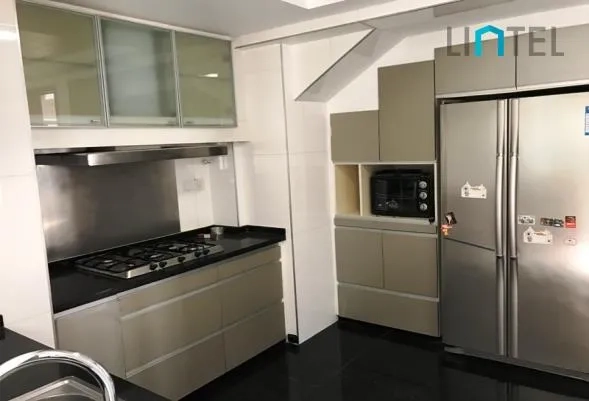 Standard 4-bdr Unit One Park Avenue(6)