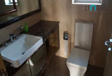Standard 4-bdr Unit Seasons Villa Apartments(7)