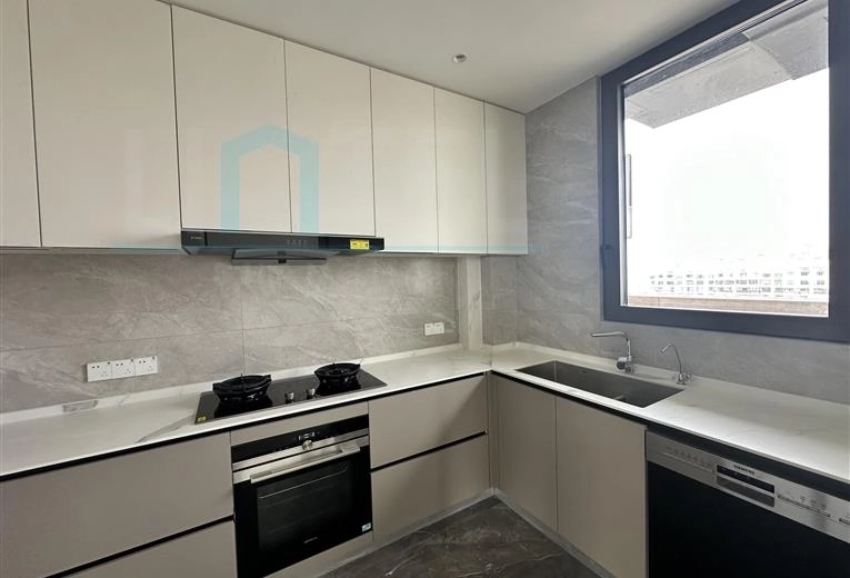 Standard 4-bdr unit X8 Savills Residence(4)