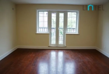 Standard 4-story Townhouse Green Court II(8)