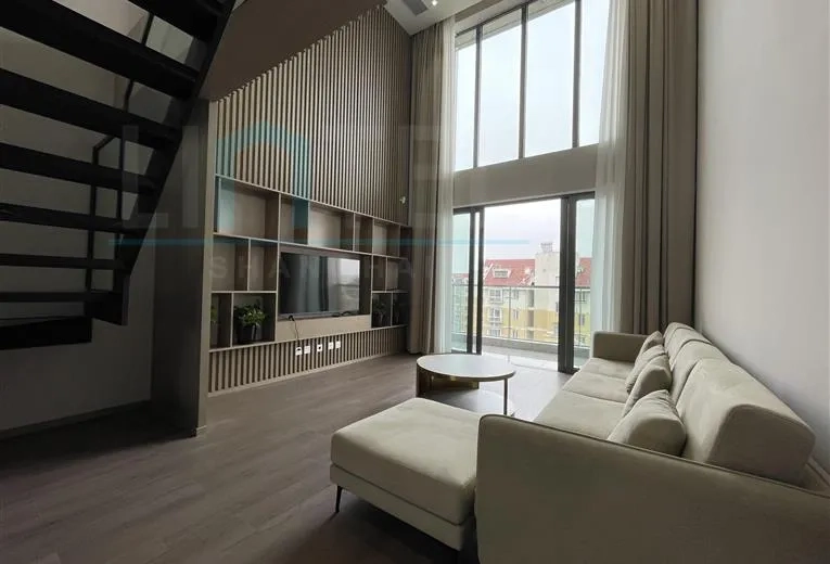 Standard 5-bdr Penthouse HomieHouse Service Apartment