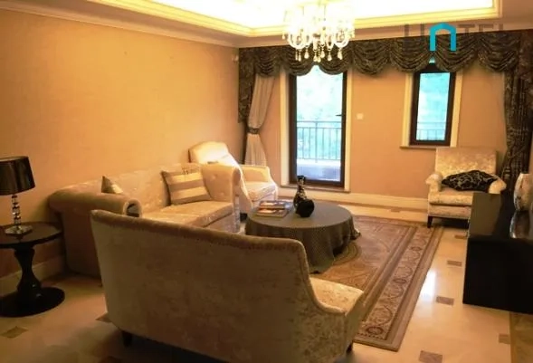 Standard 5-bdr Villa Roselane Garden(7)