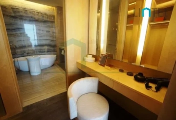 Standard A Type Unit Four Seasons Place(8)