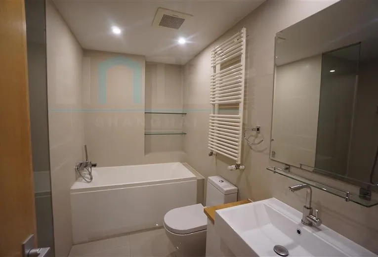 Standard A Unit Nanyang Seasons Court(8)
