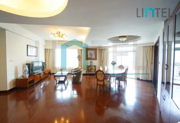 Standard B Unit Merry Apartments